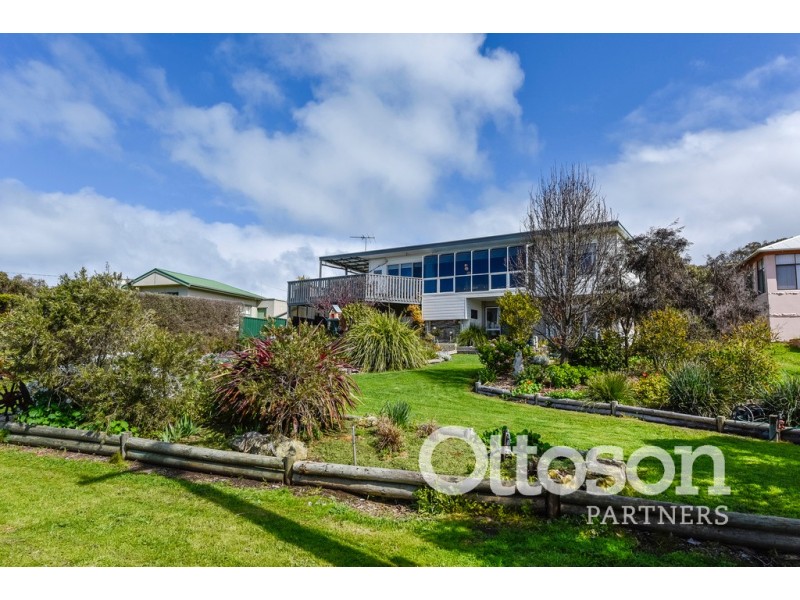 15 Attiwell Street, Beachport SA 5280