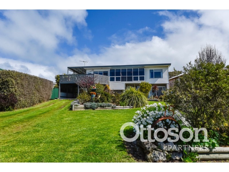 15 Attiwell Street, Beachport SA 5280