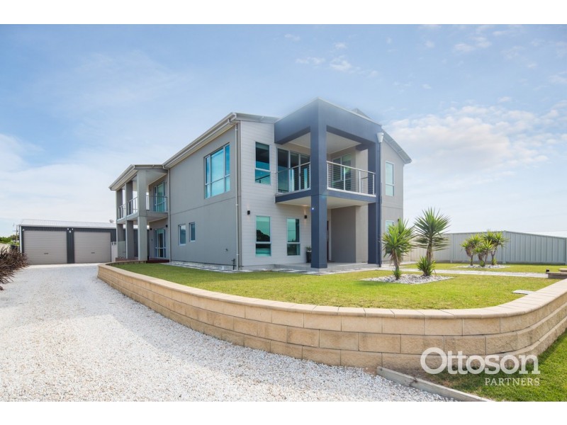 3 Dennis Avenue, Robe SA 5276