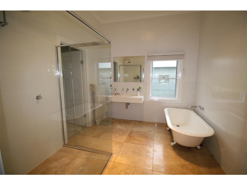 2678 Wimmera Hwy, Apsley VIC 3319