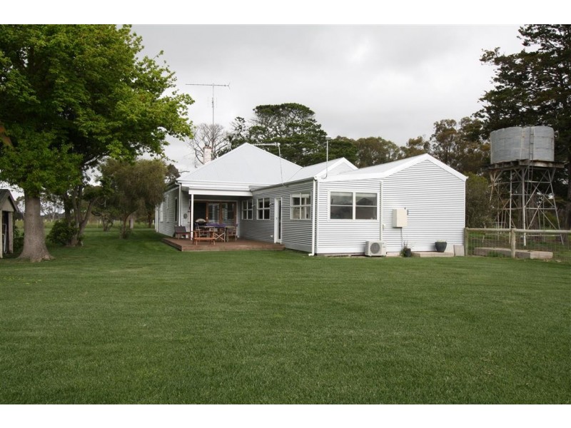 2678 Wimmera Hwy, Apsley VIC 3319