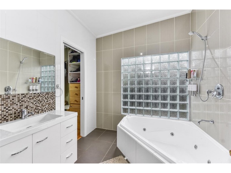 5 Aitchison Avenue, Naracoorte SA 5271