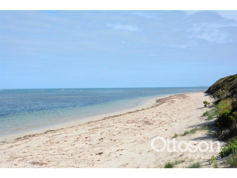 17 Sail Street, Boatswain Point SA 5275