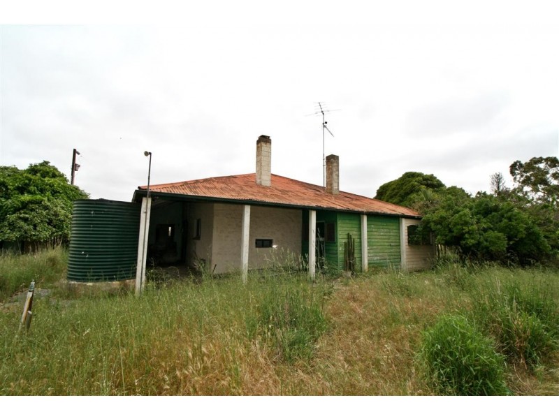 Section 425 Lucindale Road, Naracoorte SA 5271