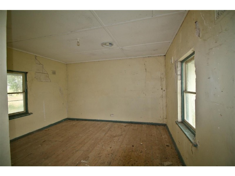 Section 425 Lucindale Road, Naracoorte SA 5271