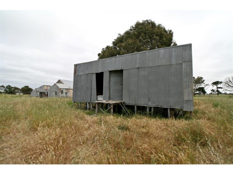 Section 425 Lucindale Road, Naracoorte SA 5271