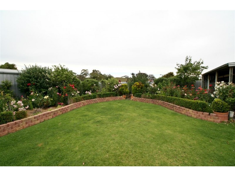 11 Watson Avenue, Lucindale SA 5272