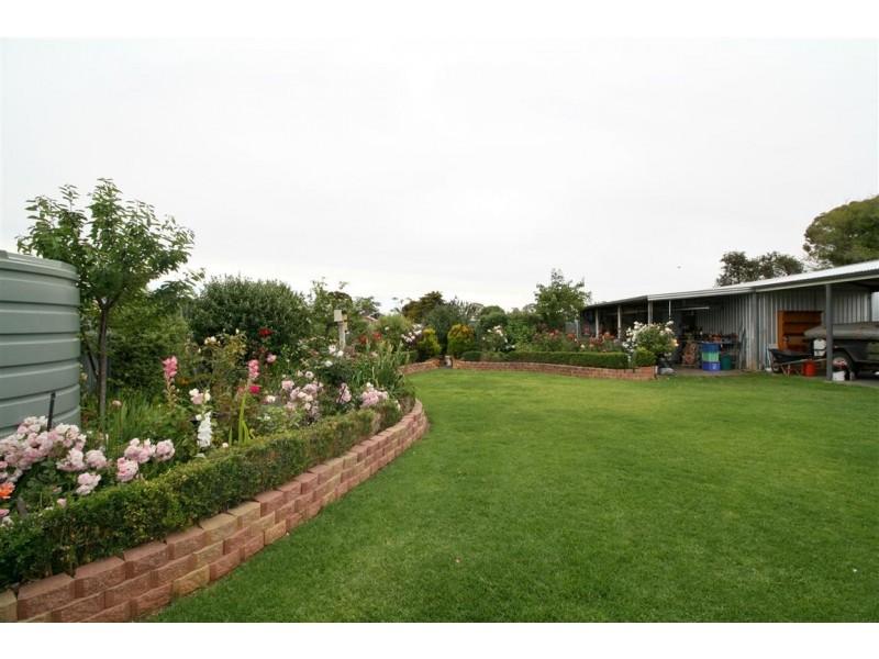 11 Watson Avenue, Lucindale SA 5272