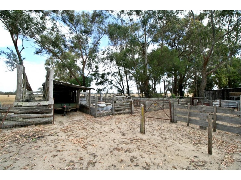 2053 Wimmera Highway, Apsley VIC 3319