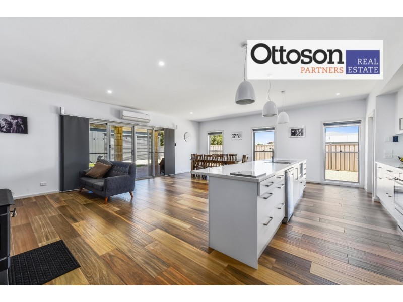 7 Alexander Tolmer Way, Robe SA 5276