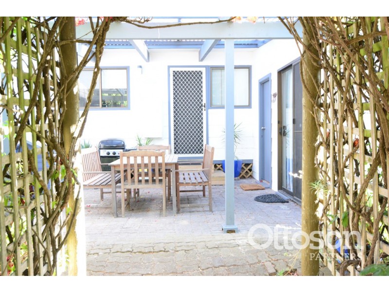 87 Main Road, Robe SA 5276