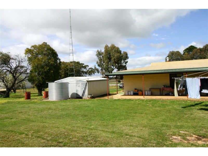 5875 Riddoch Highway, Padthaway SA 5271