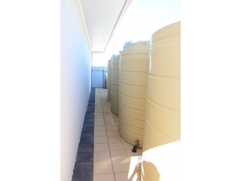 12 Thompson Road, Robe SA 5276