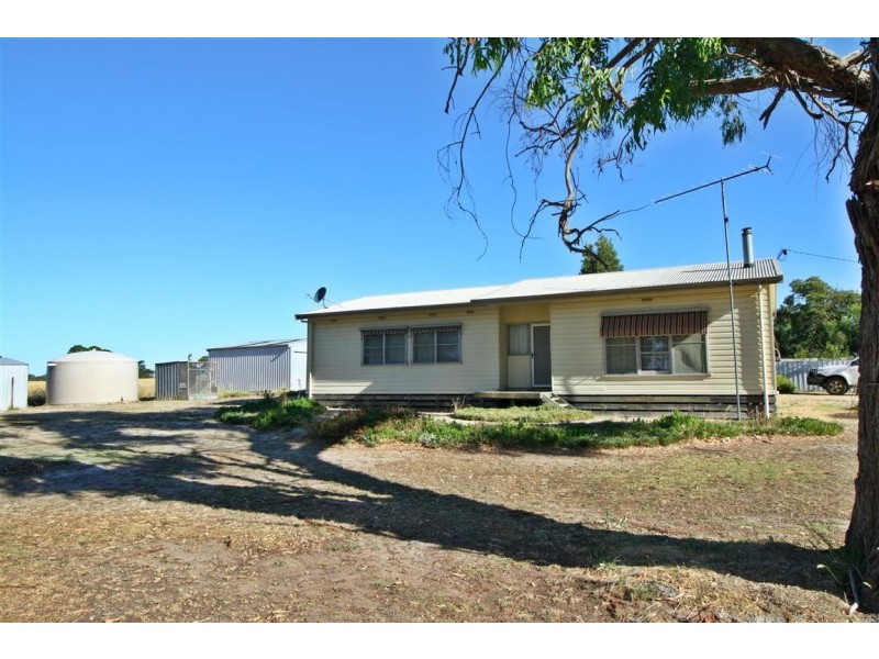 31 Laidlaw Street, Apsley VIC 3319