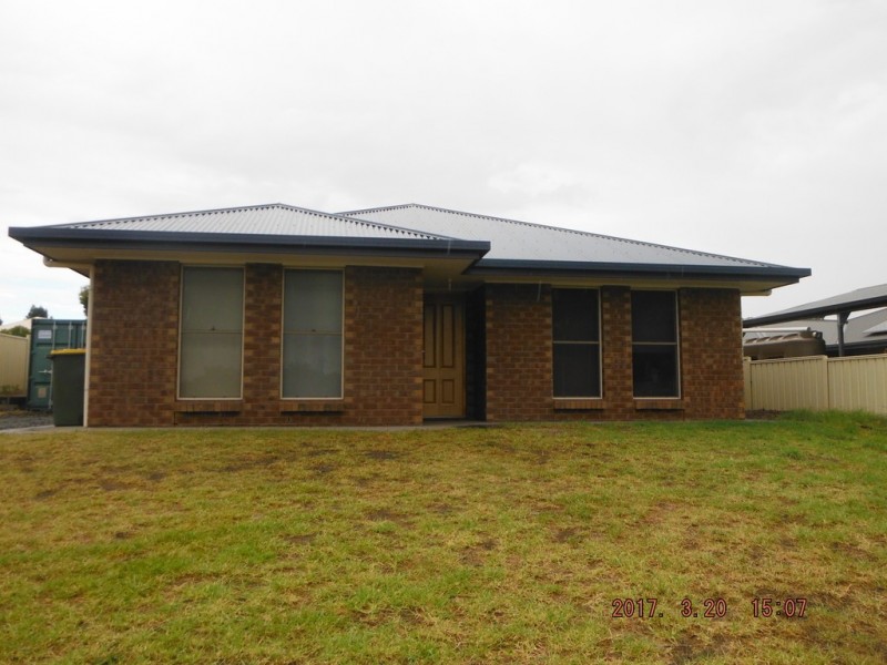 53 Grieve Ave, Naracoorte SA 5271