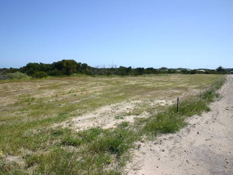 18 and 22 Thompson Road, Robe SA 5276