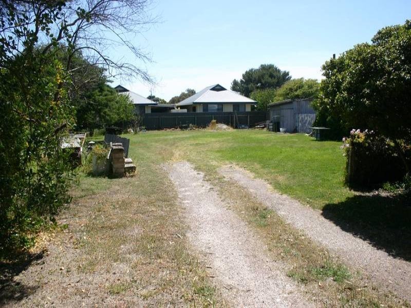 19 Lord Syleham Street, Robe SA 5276