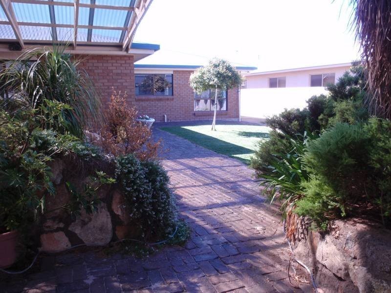 20 Powell Avenue, Robe SA 5276