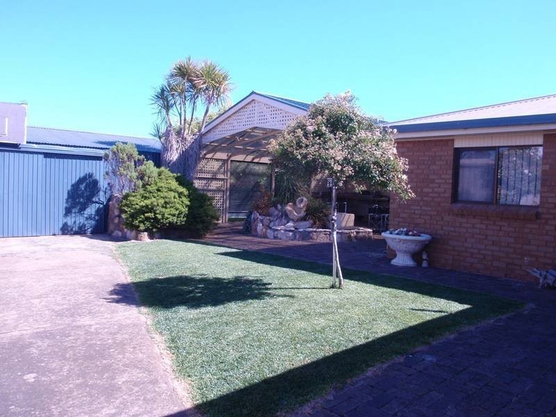20 Powell Avenue, Robe SA 5276