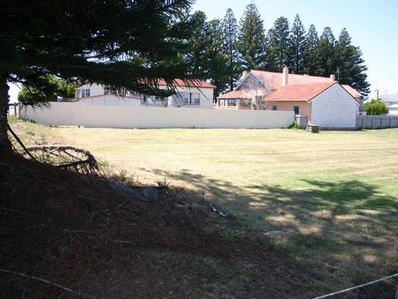 15 Smillie Street, Robe SA 5276