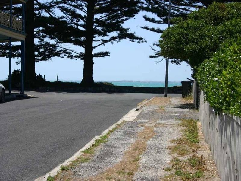 15 Smillie Street, Robe SA 5276