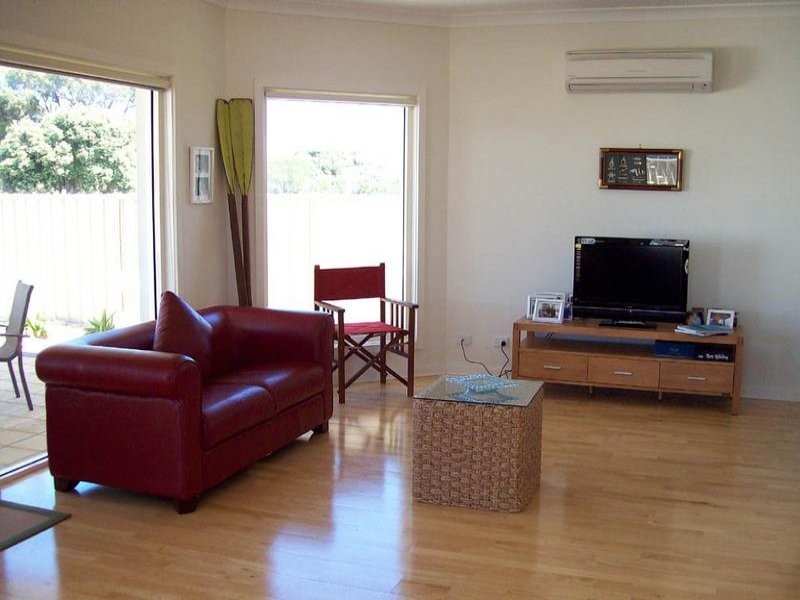 4 Lord Syleham Street, Robe SA 5276