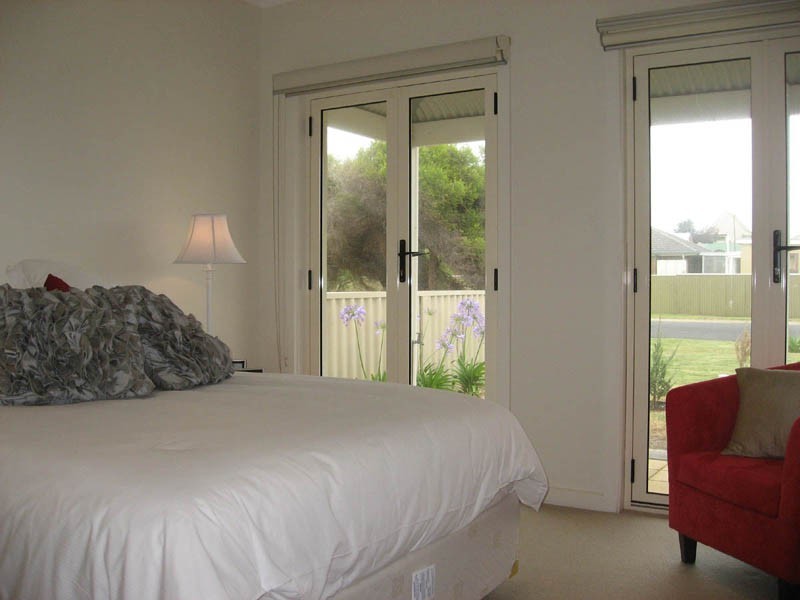 4 Lord Syleham Street, Robe SA 5276