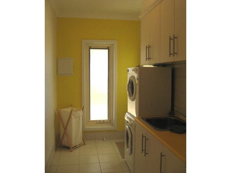 4 Lord Syleham Street, Robe SA 5276