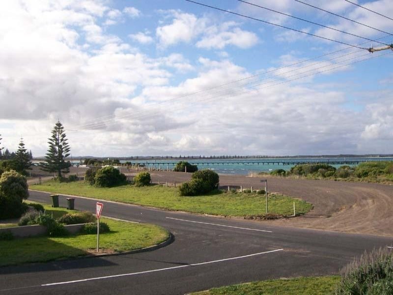 34 Beach Road, Beachport SA 5280