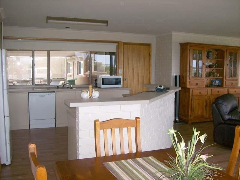 34 Beach Road, Beachport SA 5280