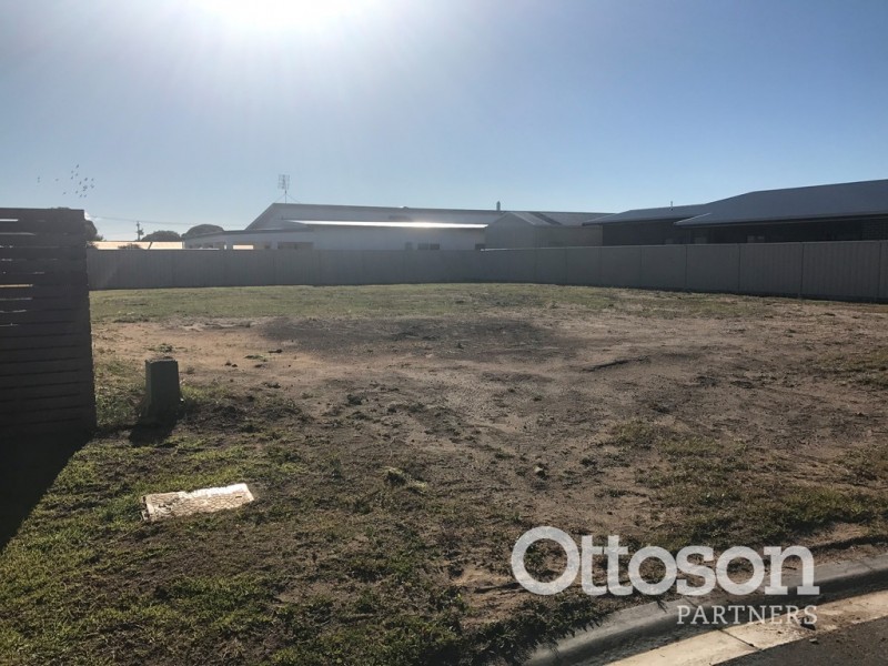 8 Cobb and Co Way, Robe SA 5276