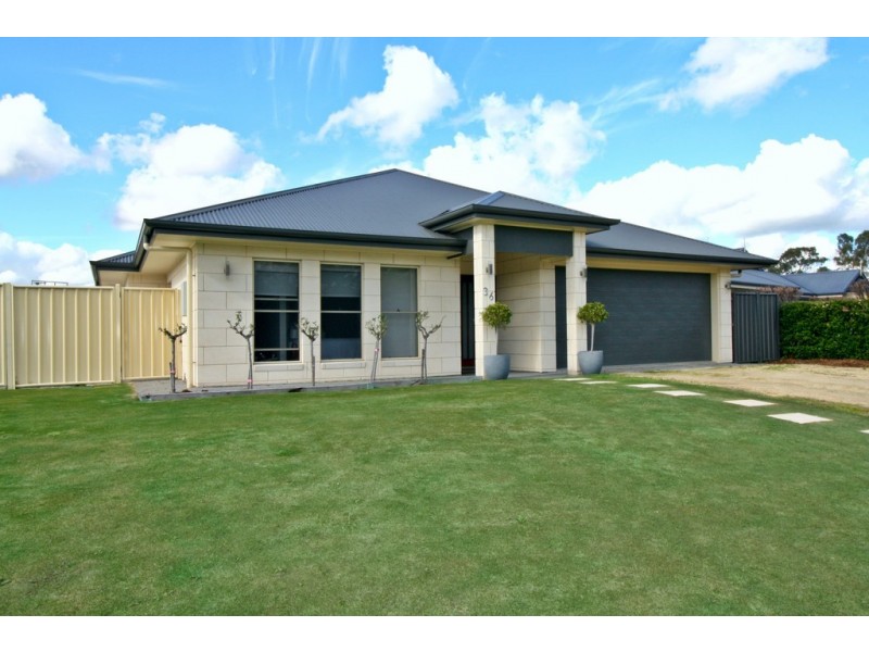 36 Federation Drive, Naracoorte SA 5271