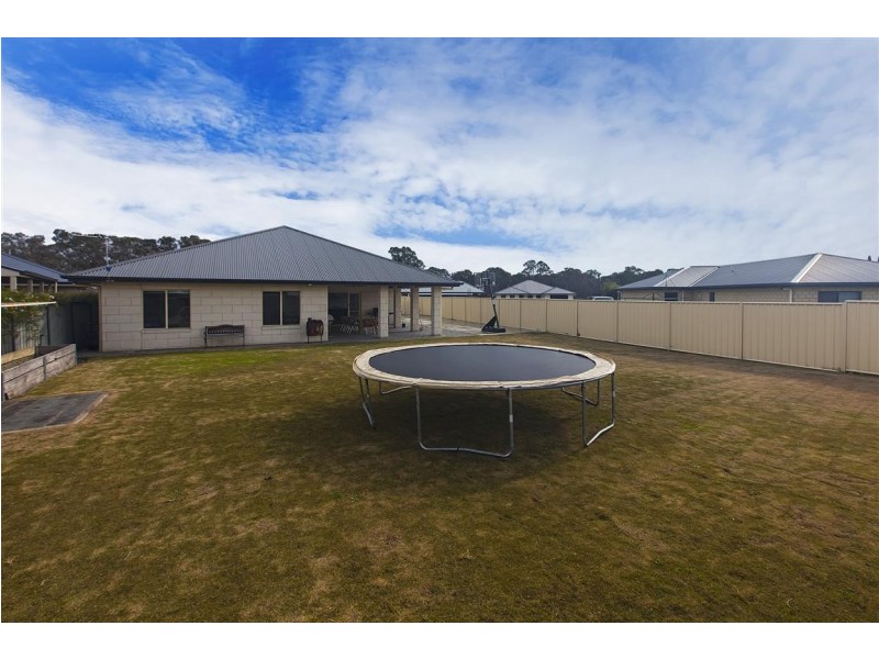 36 Federation Drive, Naracoorte SA 5271