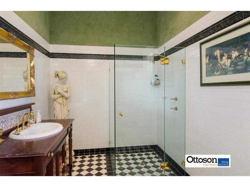 30 McLay Street, Naracoorte SA 5271