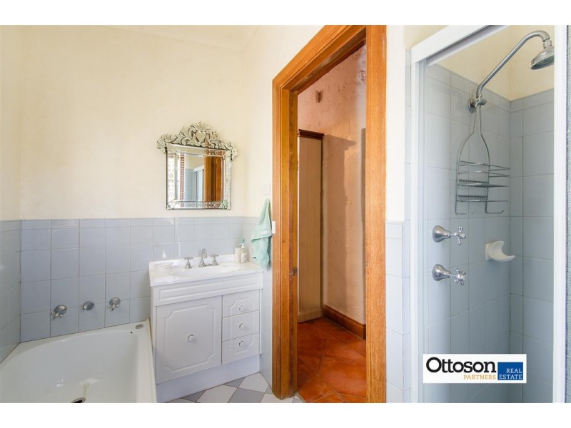 30 McLay Street, Naracoorte SA 5271