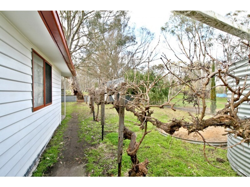 80 Wallace Street, Apsley VIC 3319