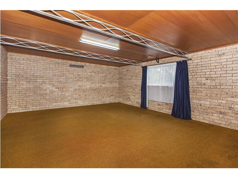 7 Sixth Ave, Naracoorte SA 5271