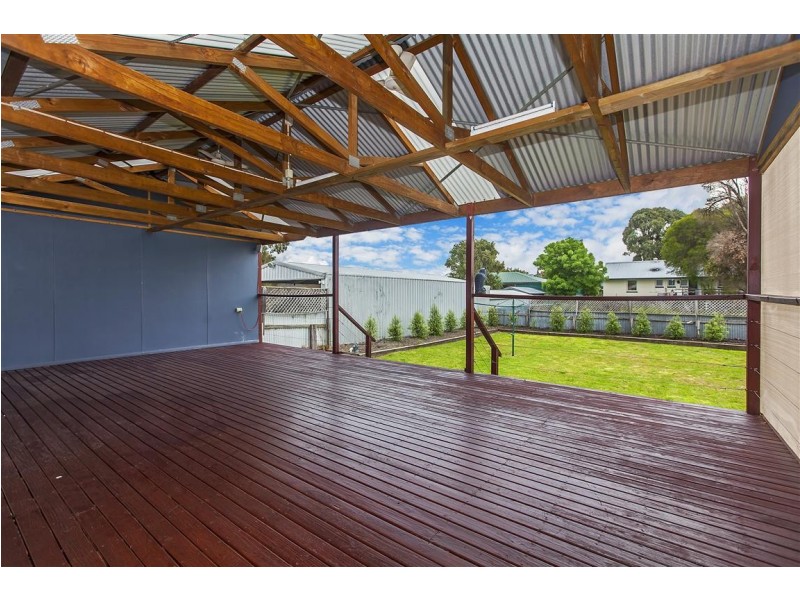 7 Sixth Ave, Naracoorte SA 5271