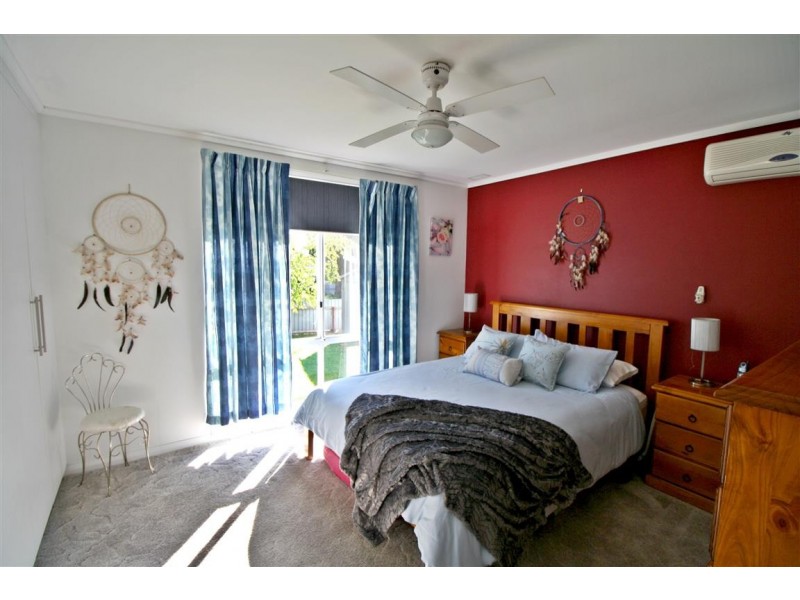 13 Fourth Avenue, Naracoorte SA 5271