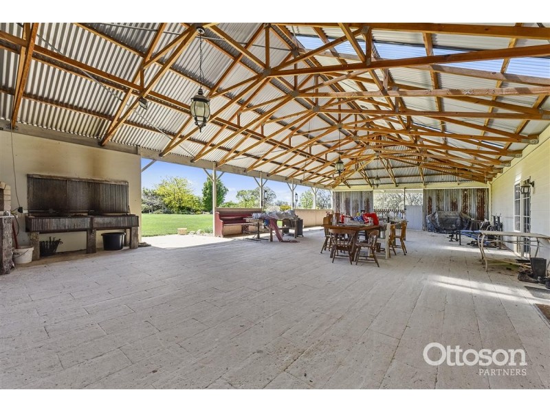 1670 Wimmera Highway, Apsley VIC 3319