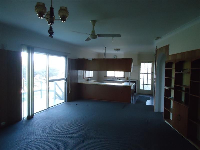 2 Herbert Street, Beachport SA 5280