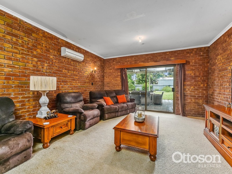 12 Fourth Avenue, Naracoorte SA 5271