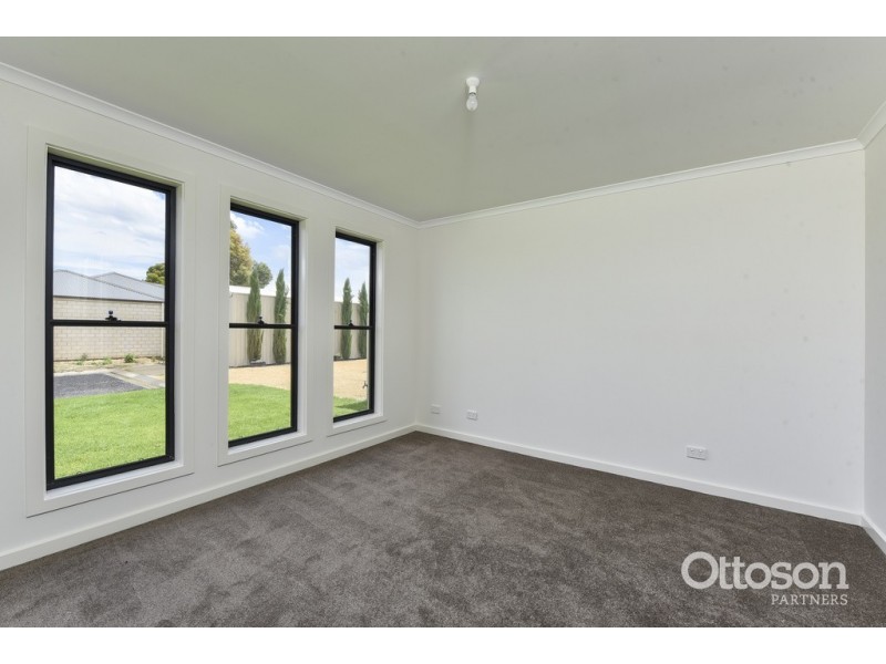 5 Brealey Place, Naracoorte SA 5271