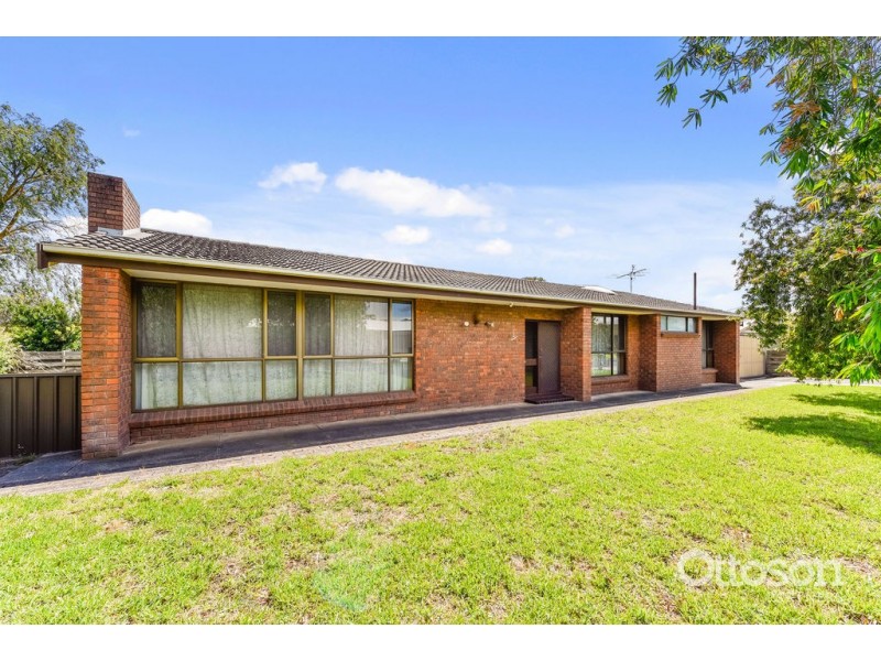1 Fourth Avenue, Naracoorte SA 5271