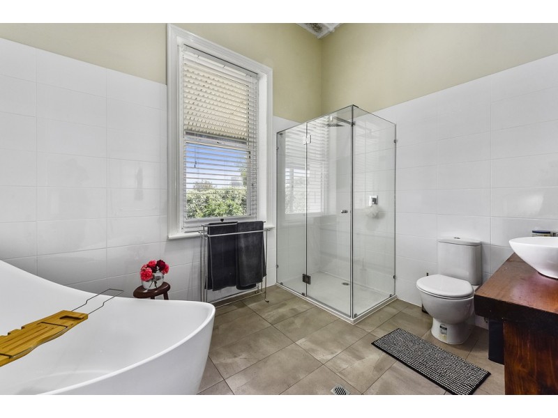 16 Gordon Street, Naracoorte SA 5271