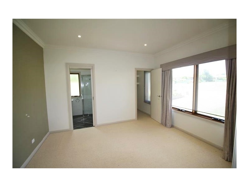 1 Thornbill Crescent, Naracoorte SA 5271