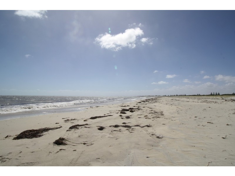 Lot 207 Marine Parade, Kingston Se SA 5275