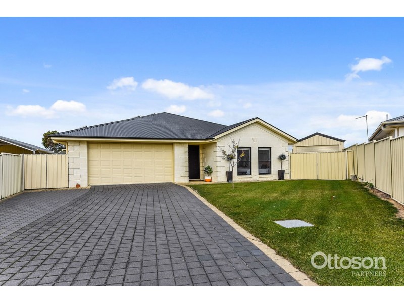 24 Pine Grove, Naracoorte SA 5271