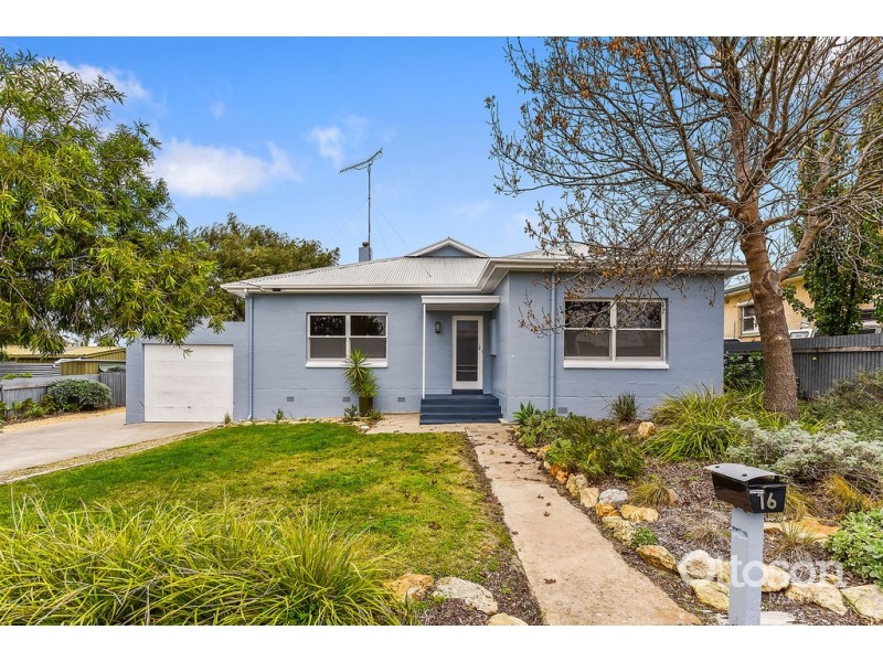 16 Fourth Avenue, Naracoorte SA 5271