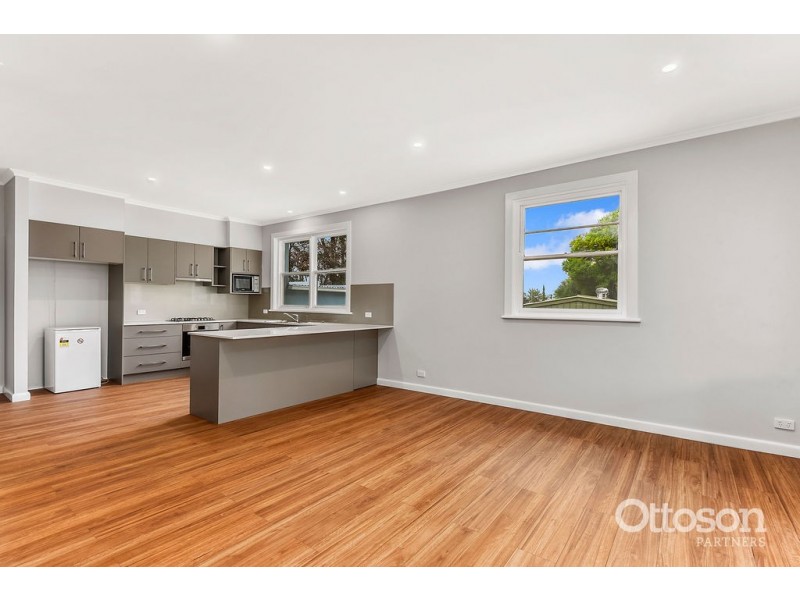 16 Fourth Avenue, Naracoorte SA 5271